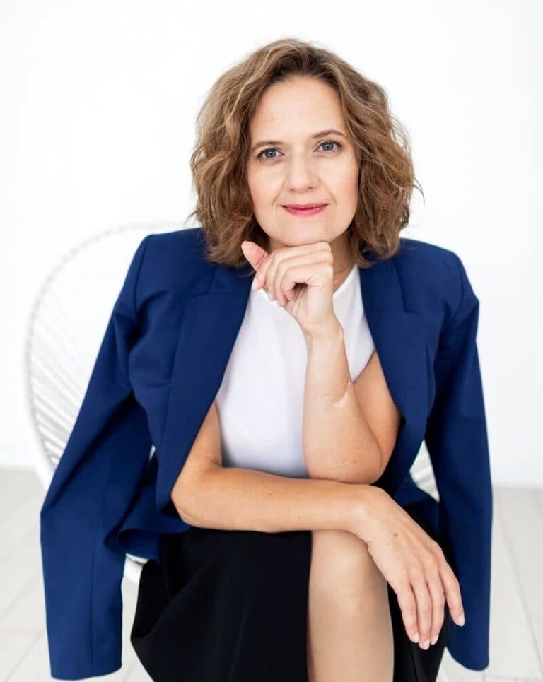 Елена Челокиди