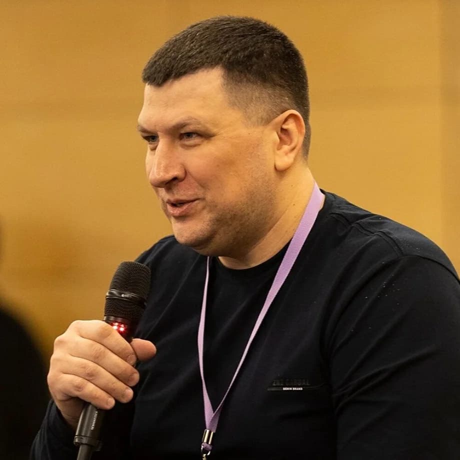 Илья Чесноков